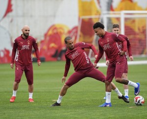 Galatasaray Samsunspor Maçı Öncesi Hazırlıklarını Sürdürüyor