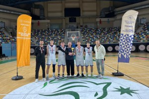 Çayırova Belediyesi genç basketbolcuları il şampiyonu