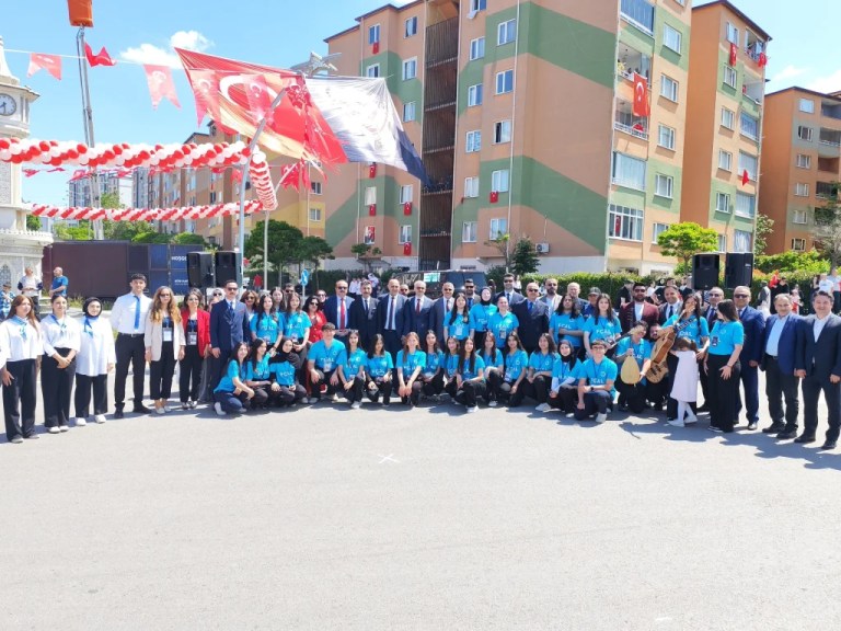 Çayırova’da 19 Mayıs coşkusu