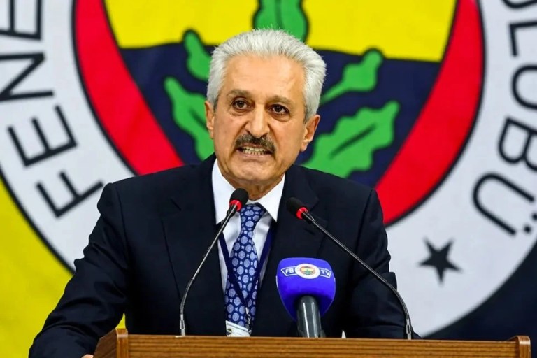 Aydınlar Fenerbahçe adaylığından çekildi