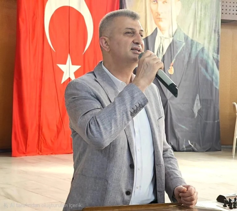 Gölcük’te öğrenciler satrançta mücadele ediyor