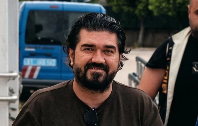 Ünlü yorumcu Rasim Ozan Kütahyalı tutuklandı!