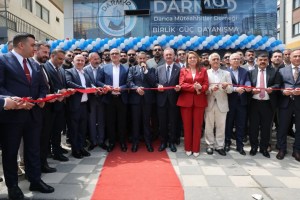 Darıca Müteahhitler Derneği hizmete açıldı