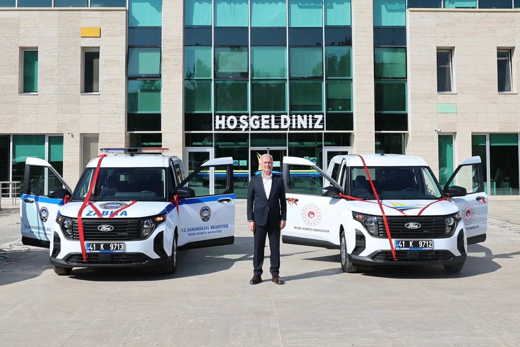 Karamürsel Belediyesi araç filosunu güçlendiriyor