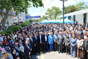AK Parti Kocaeli teşkilatı bayramlaştı