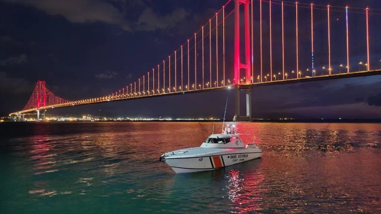 TCG Tayfun İzmit’te halkla buluşuyor