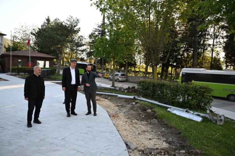 Kartepe’ye modern meydanlar geliyor