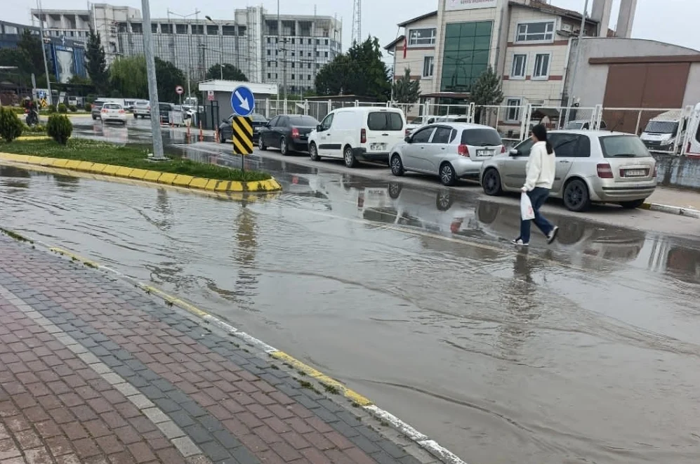 Kocaeli’de lağım suları bir haftadır taşıyor!