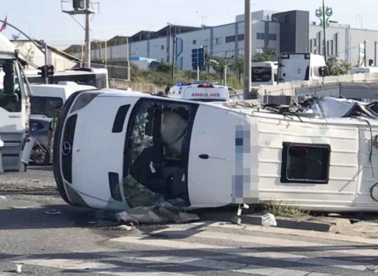 Çayırova’da servis kazasında bir işçi hayatını kaybetti!