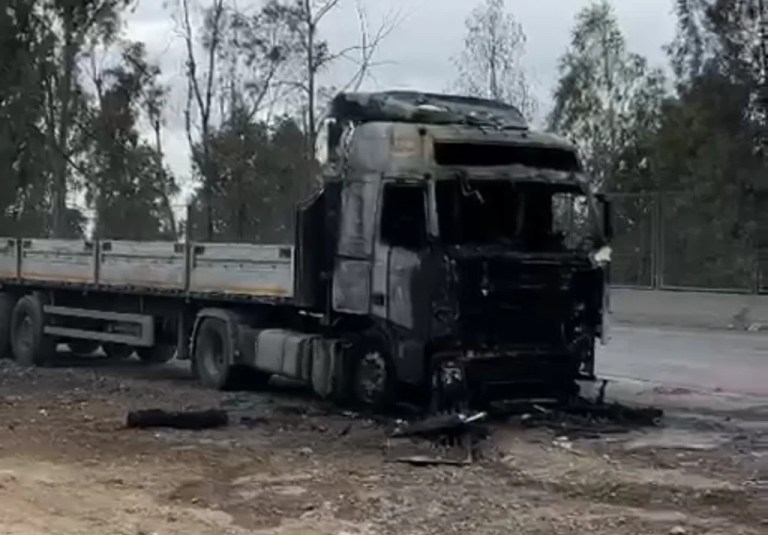 Darıca’da tır alevlere teslim oldu!