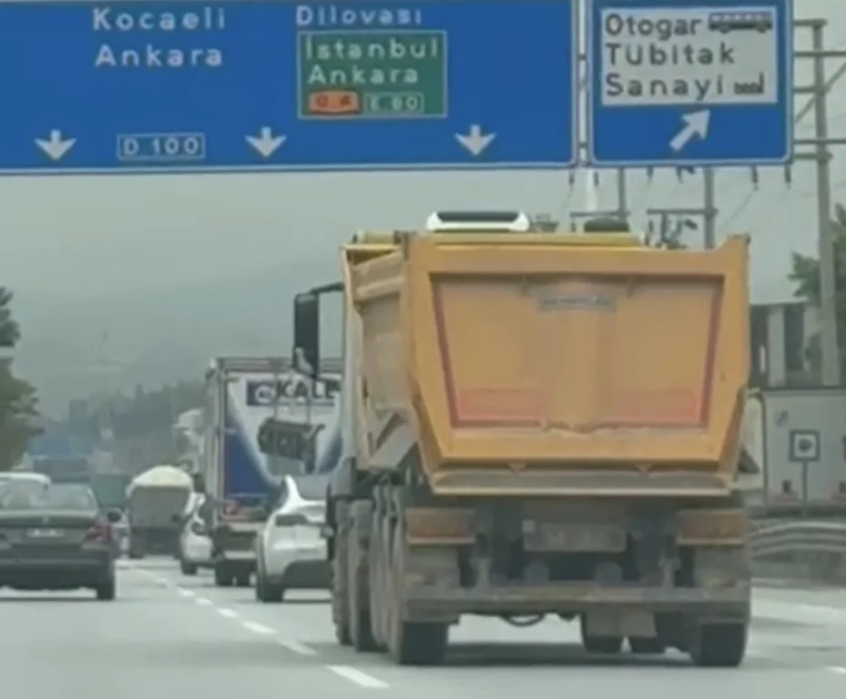 Gebze E-5’te kamyon dehşeti!