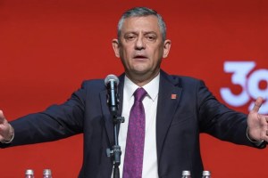 Özgür Özel’den eski avukata ‘300 bin TL’ sitemi