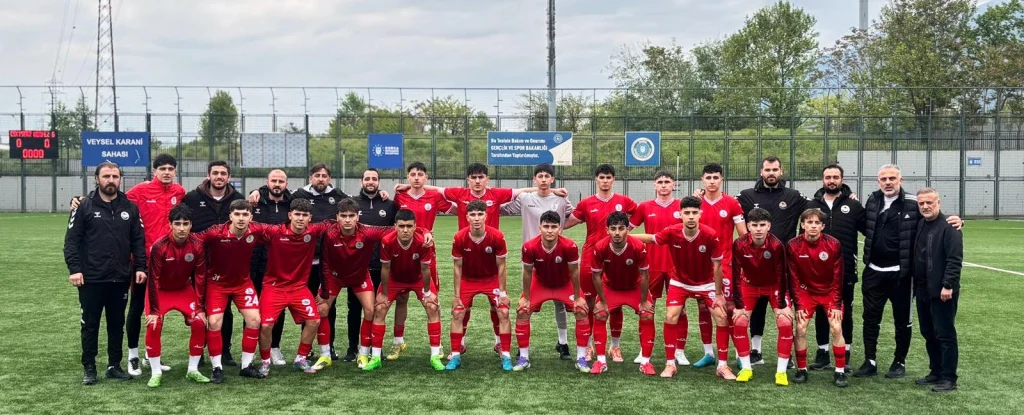 Körfez GB U18 şampiyonada tur atladı