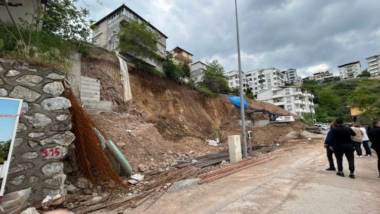 İzmit’te toprak kaymasına üst sınırdan ceza!