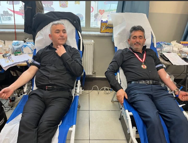 Dilovası’nda kan bağışı kampanyasına yoğun ilgi