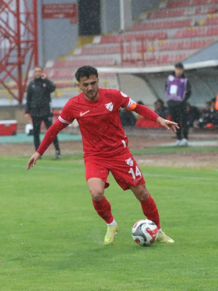 Boluspor Evinde Serik Spor'u 3-1 Mağlup Etti