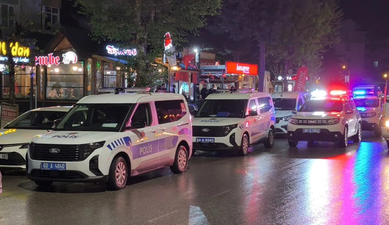 Tokat'ta Kız Meselesi Yüzünden Bıçaklı Kavga