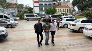 Aydın'da uyuşturucu operasyonunda üç kişi tutuklandı
