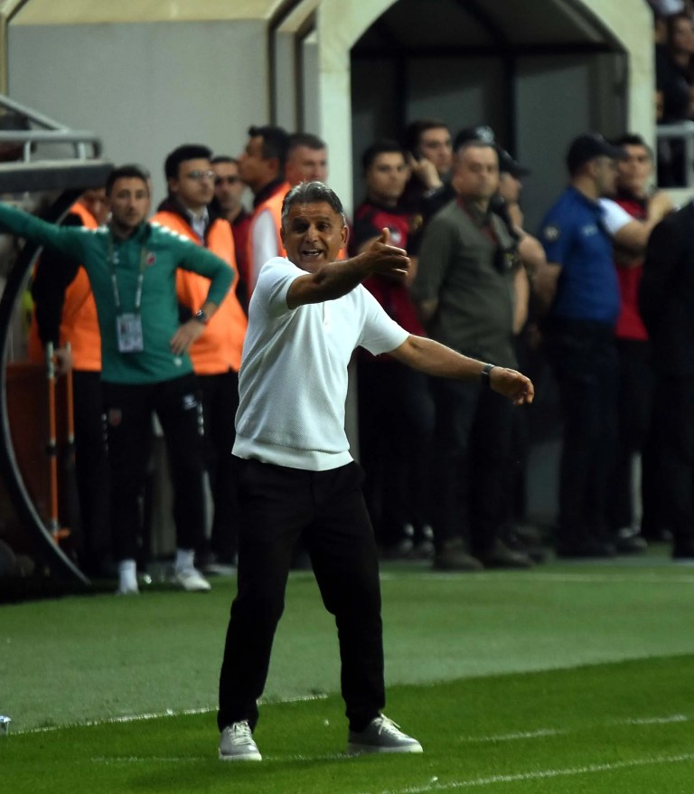 Karşıyaka Taraftarından Basatemür'e Destek Çağrısı
