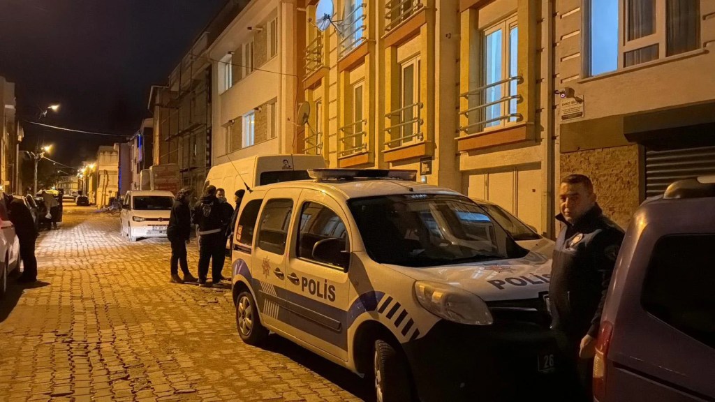 Eskişehir'de yalnız yaşayan adam evinde ölü bulundu
