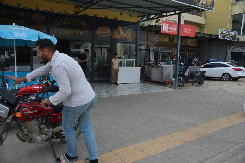 Adana'da Çocuğun Hayatı Saniyelerle Kurtarıldı
