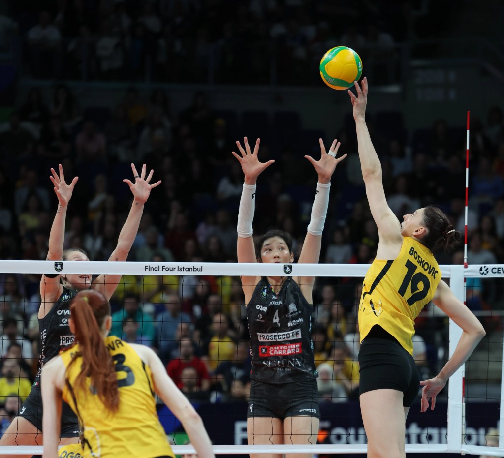 VakıfBank Şampiyonlar Ligi'nde 10. Kez Finale Yükseldi