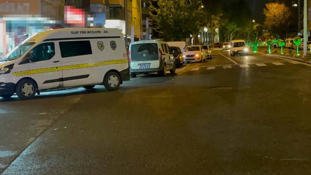 Kayseri'de Bıçaklı Kavga Sonucu Bir Kişi Yaralandı