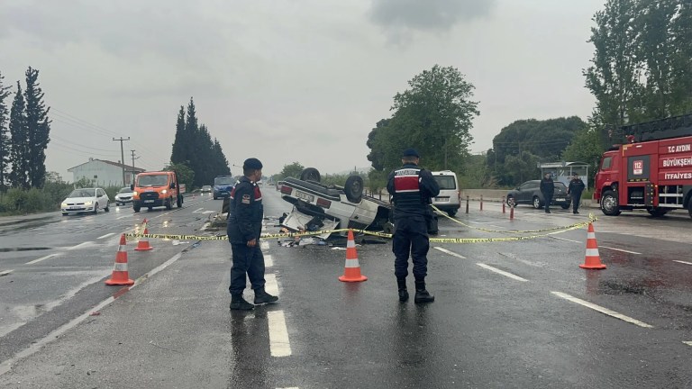 Aydın'da otomobil kazasında 6 kişi yaralandı