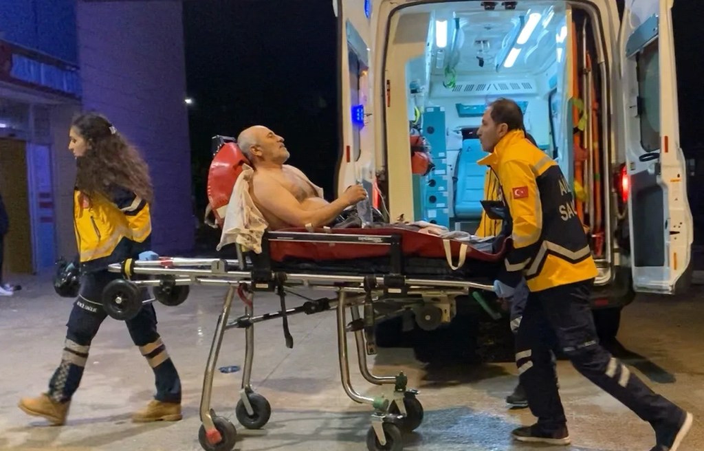 Bursa'da Ücretini İsteyen Adam Bıçaklandı