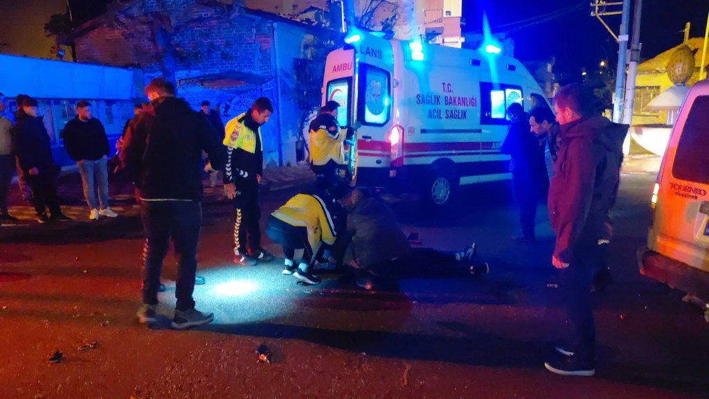 Manisa'da Motosiklet Kazası: Sürücü Ağır Yaralı
