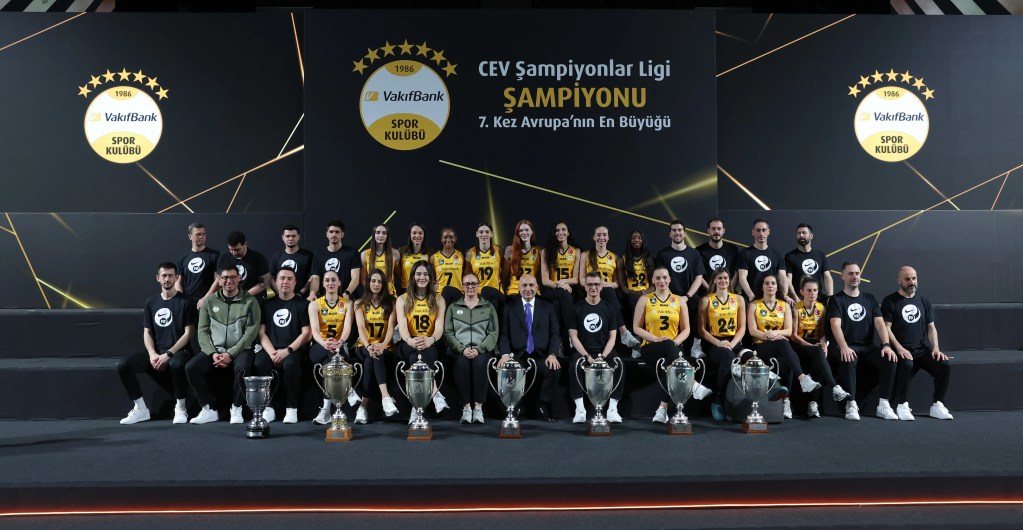 VakıfBank'ın Zaferi: 7. CEV Şampiyonlar Ligi Kupası