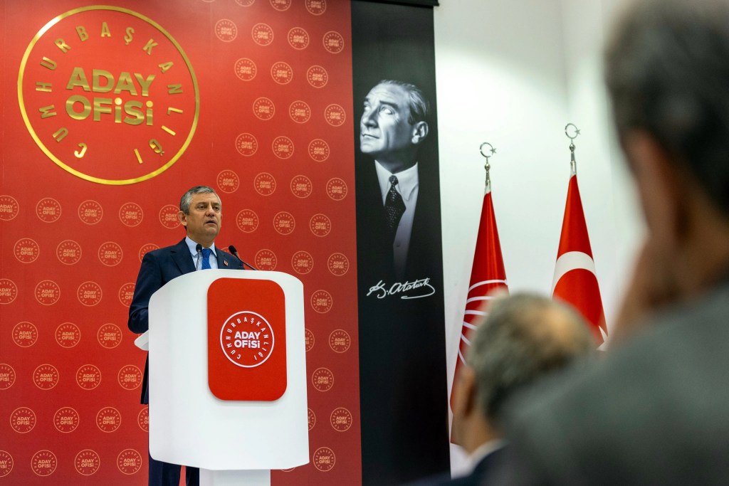 CHP İktidar İçin Hücuma Geçiyor