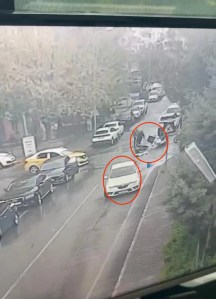 Diyarbakır'da Motosiklet ve Otomobil Çarpıştı