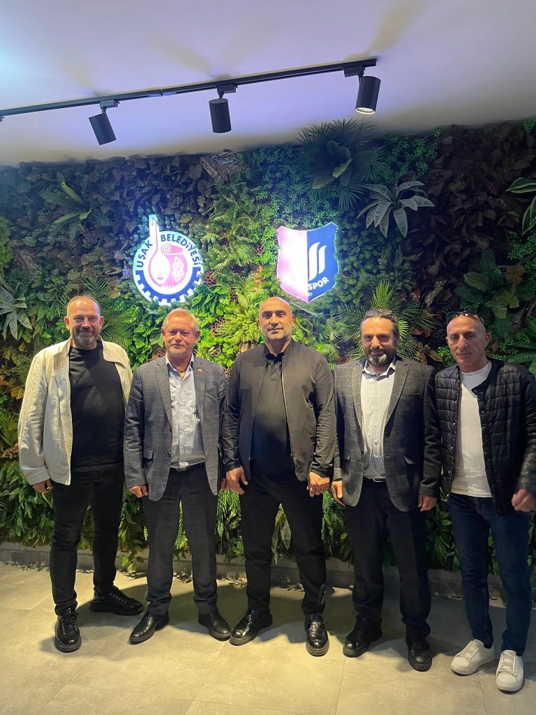 Uşakspor'un Yeni Başkanı Ahmet Çoruhlu Oldu