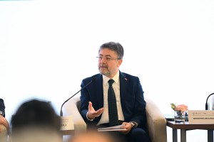 Bakan Yumaklı Azerbaycan’da Tarım Fuarına Katıldı