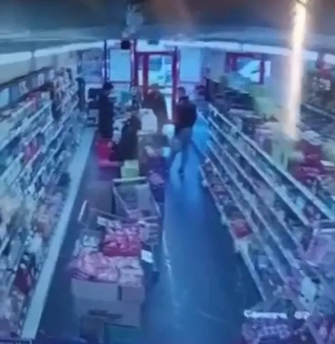 Jandarma Personeli Markette Müşteriyi Hayata Döndürdü