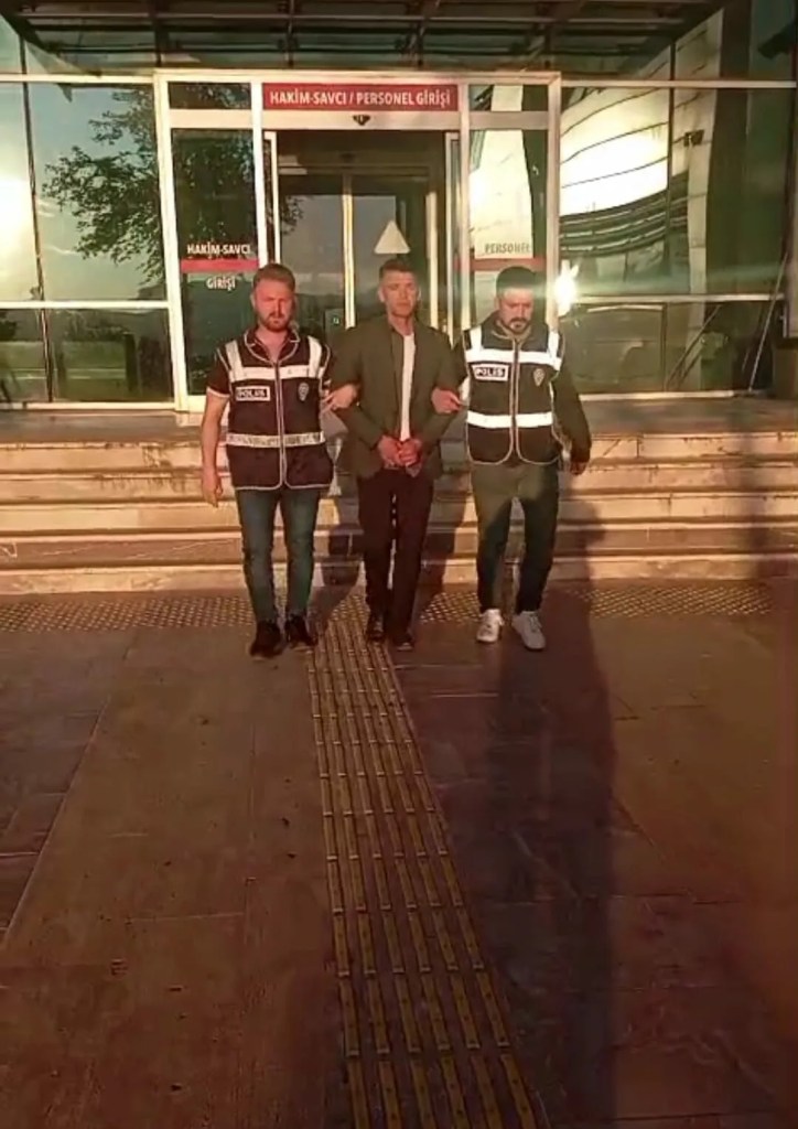İzmir'de 2005 Cinayetinin Firari Hükümlüsü Yakalandı