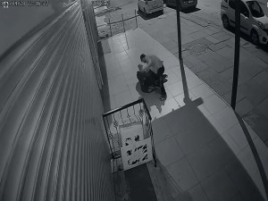 Ankara'da 93 yaşındaki adamı darbedip cüzdanını çaldı
