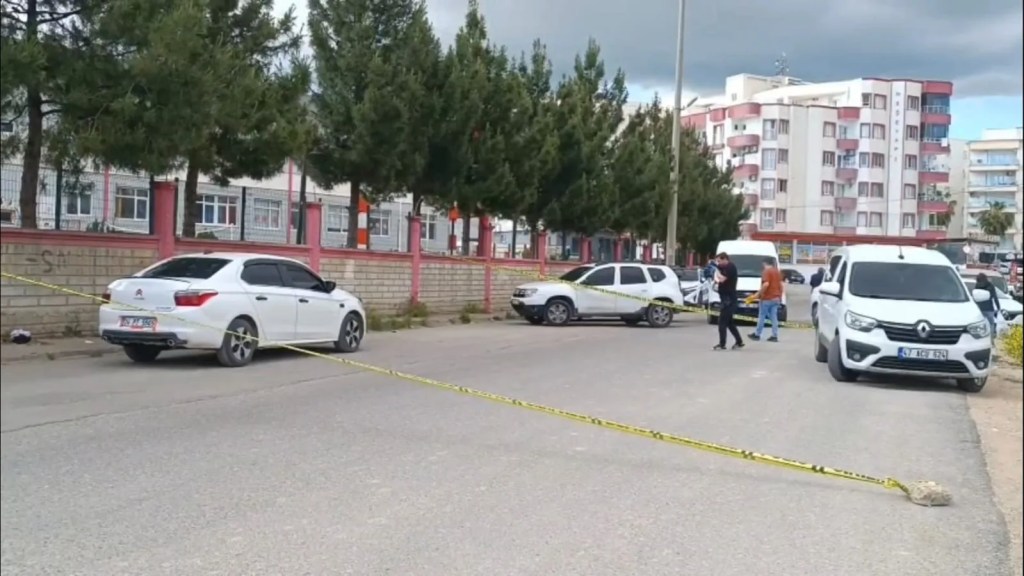 Nusaybin'de Otomobilden İnerken Silahlı Saldırı