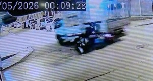 Keşan'da Motosiklet ve Kamyonet Çarpıştı: 2 Yaralı