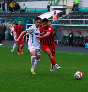 Karşıyaka'nın Yükselen Yıldızları Berat ve Selim