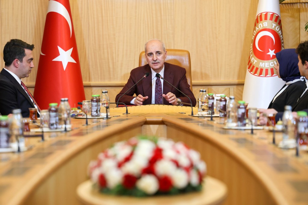 Numan Kurtulmuş: Türk diasporası Türkiye'nin gücüyle büyüyor