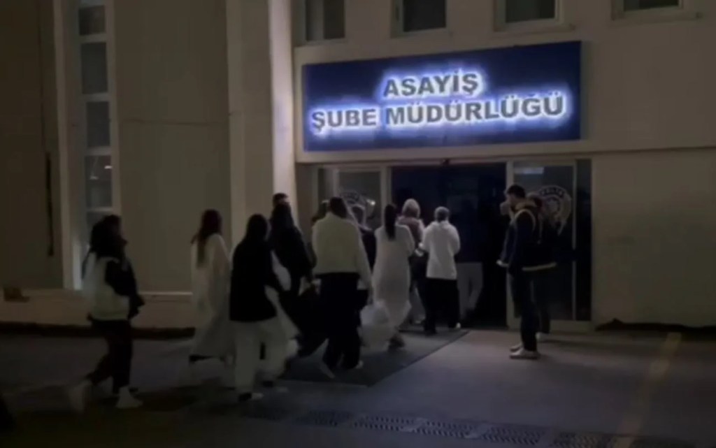 Ankara'da 47 Yabancı Kadın Sınır Dışı Edildi