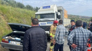 Salihli'de Kamyon ve Otomobil Çarpıştı: Bir Ölü, Bir Yaralı