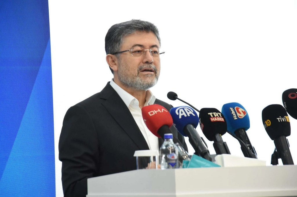 Bakan Yumaklı: Üretimde Kendimize Yeterli Olmayı Hedefliyoruz