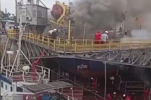Tuzla’da tersanede yangın paniği!
