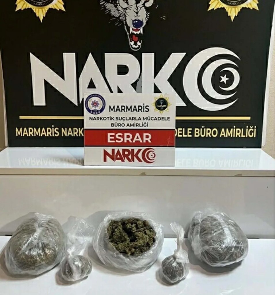 Marmaris'te otomobilde uyuşturucu operasyonu!