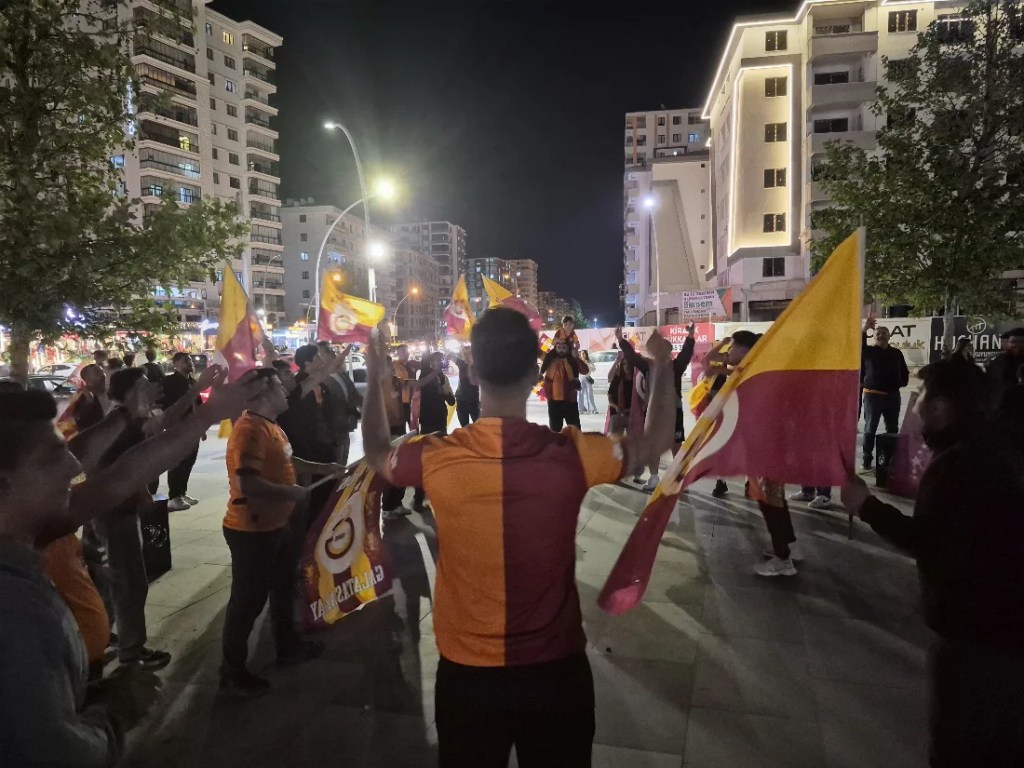 Galatasaray'ın Şampiyonluğu Malatya'da Coşkuyla Kutlandı