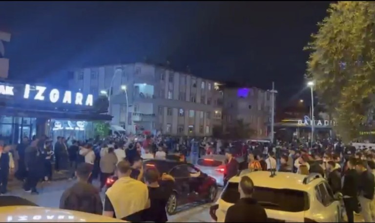 Sakarya'da Galatasaray kutlamalarına tepki!