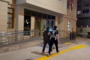 Çakarlı Araç Kullanan Sürücüye Yüklü Ceza!